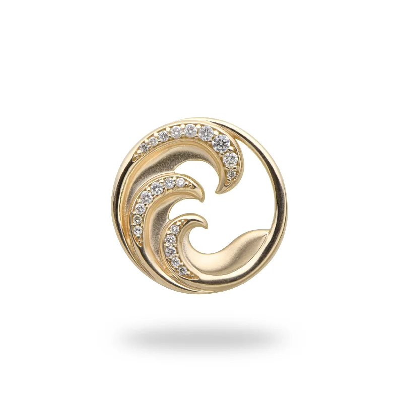 Nalu Pendant in Gold with Diamonds - 18mm