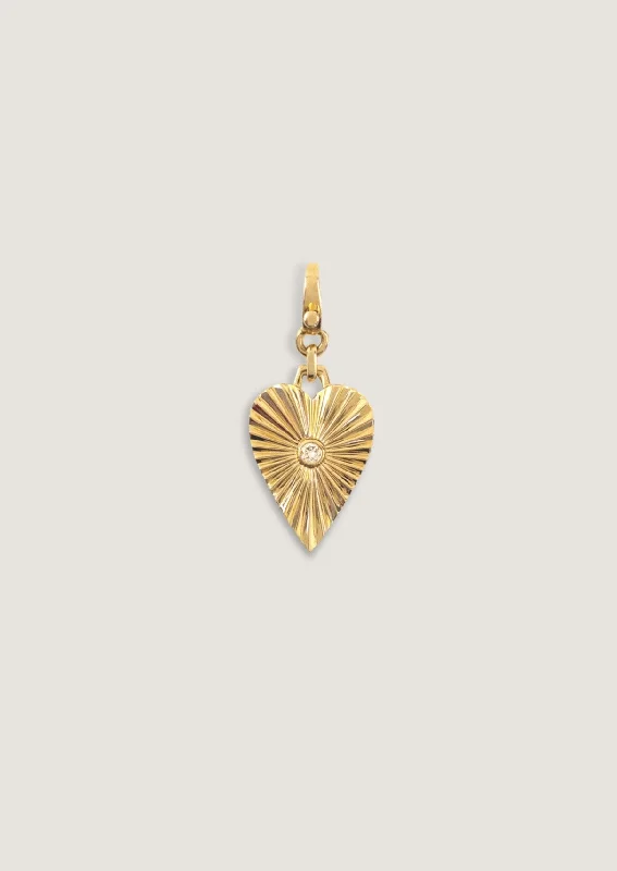 classic wedding set with diamonds Ribbed Heart Pendant Diamond