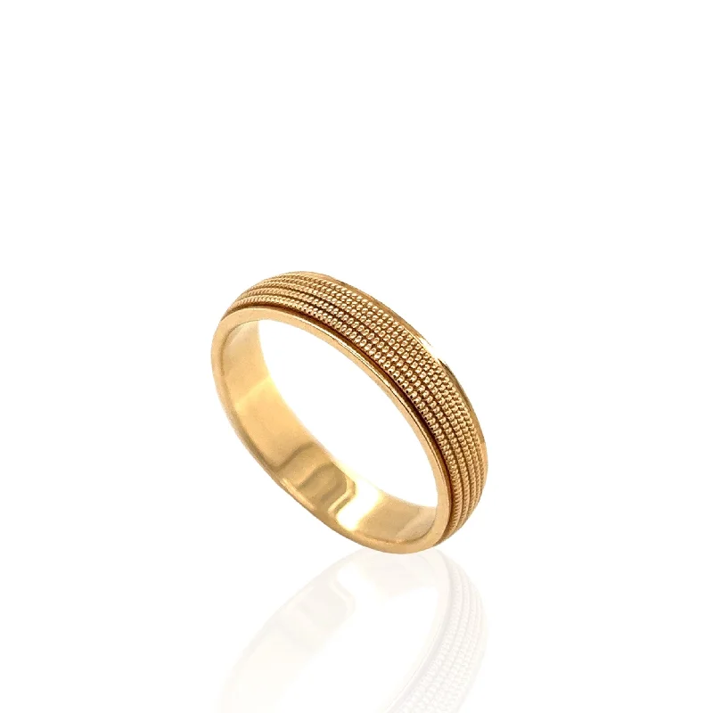 18 Karat Yellow Gold Band