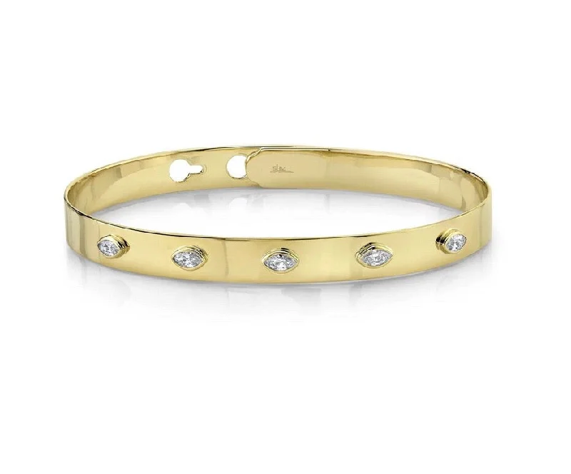 pearl stud earrings classic Shy Creation Yellow Gold Bezel Set Diamond Bangle Bracelet